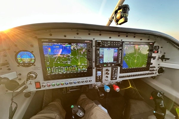 Glass cockpit aircraft